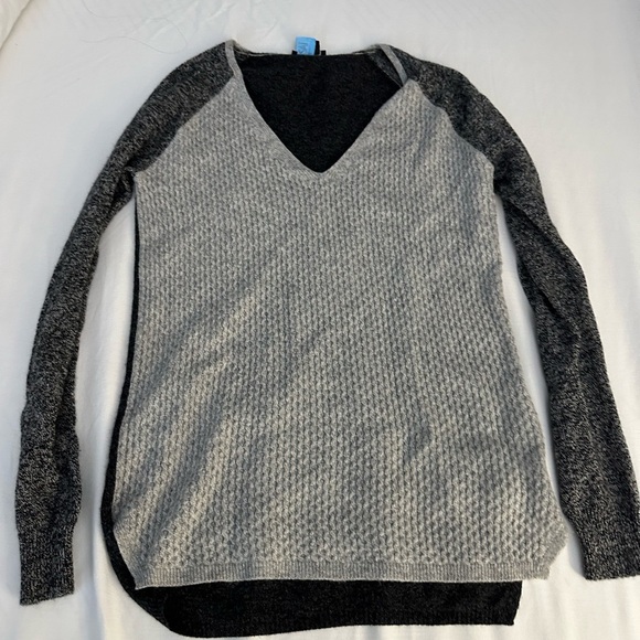 Theory Tarledia HM Cashmere Sweater - Picture 1 of 7